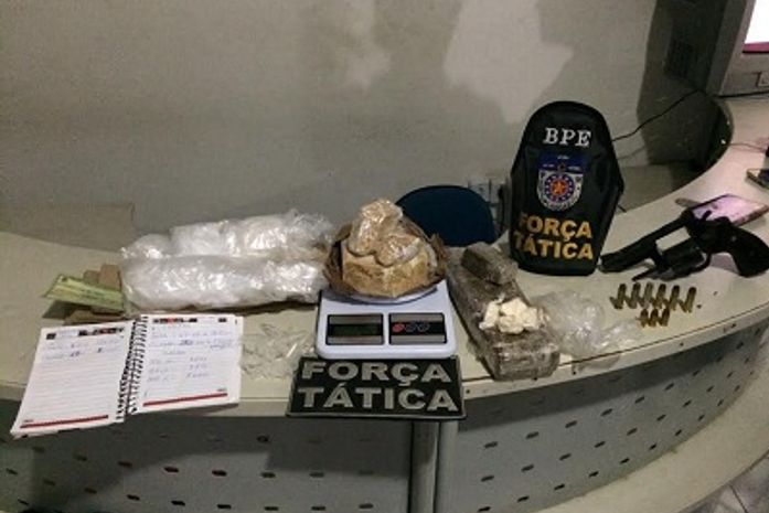 Material apreendido após ação policial