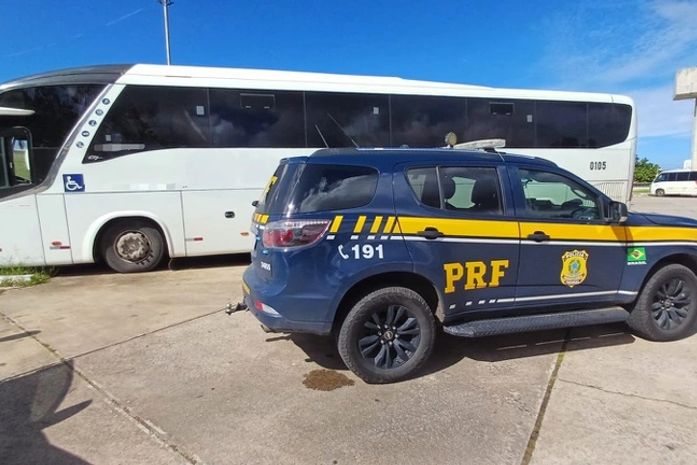 Ônibus emplacado em Alagoas é apreendido por transporte clandestino no Rio Grande do Norte
