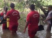 Corpo de Bombeiros busca vítimas de naufrágio em Roraima.