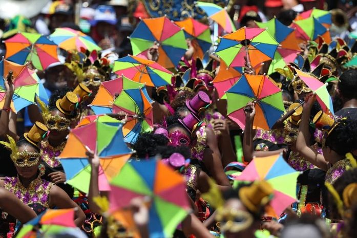 Olinda cancela carnaval de rua e promete auxílio financeiro para quem depende da folia