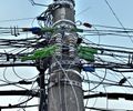 Comissão da Câmara aprova projeto que obriga empresas a retirarem fios inutilizados de postes