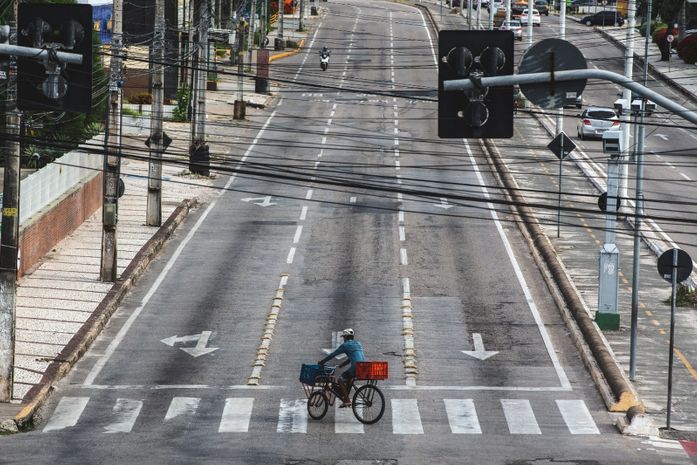 Em defesa da vida, fique em casa!