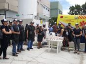 Protesto aconteceu na manhã desta sexta-feira (15)