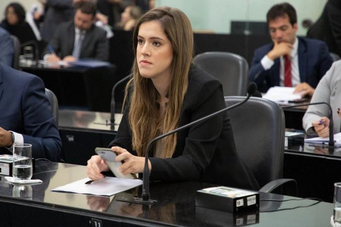 Cibele Moura