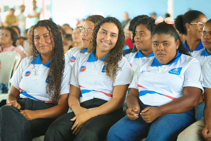 Governo de Alagoas investe R$ 17,3 milhões em educação e entrega Escola Estadual Luiz Duarte em Estrela de Alagoas