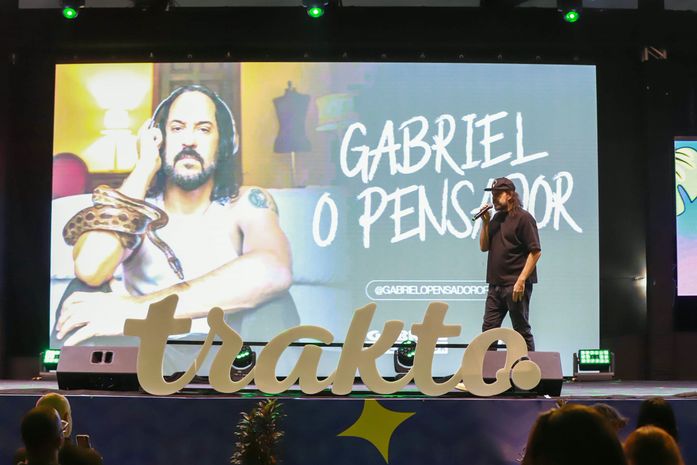 Orkut, Giuliana Morrone e Gabriel o Pensador encerram o Trakto Show 2023