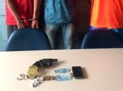 Três homens e uma mulher foram presos por tráfico e envolvimento em assassinato.