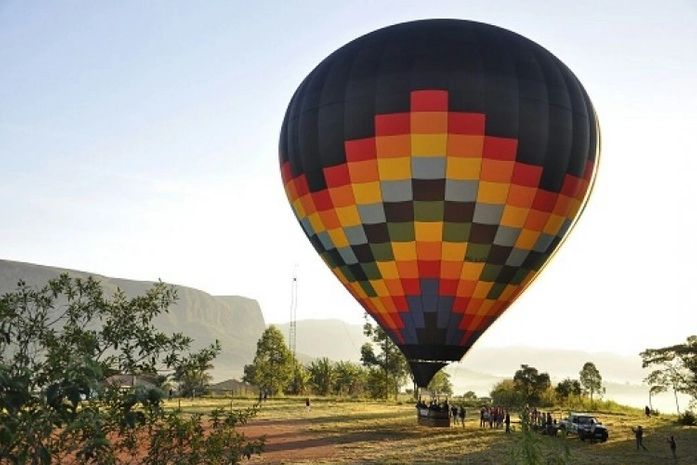 Festivão de Balão vai iluminar o céu da Serra da Canastra em MG