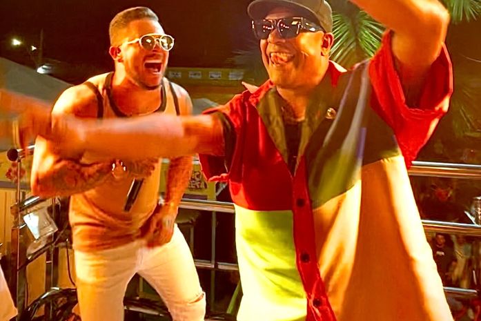 Alagoano Brunin brilha com Psirico na Micareta de Feira e público grita: "Vai, Safadão!”