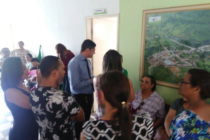 Representantes da Sinteal na prefeitura de Limoeiro de Anadia