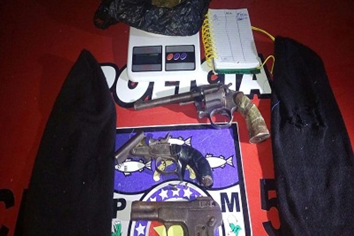 Material apreendido pelo 5º BPM na parte alta de Maceió