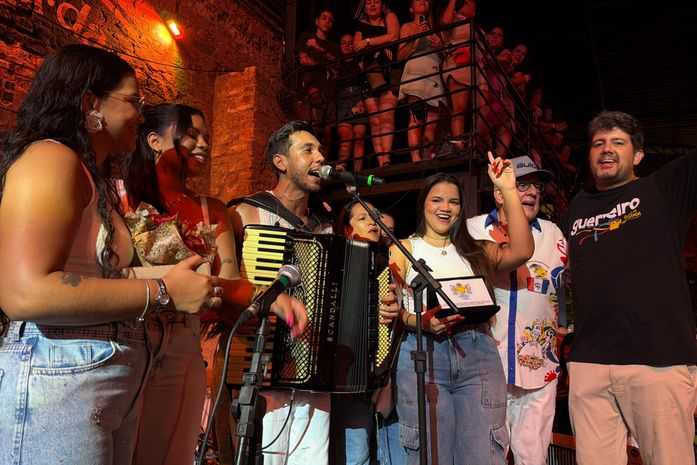 Pinto da Madrugada, Patrimônio Imaterial da Cultura Alagoana, homenageia o artista Kara Veia em prévia carnavalesca