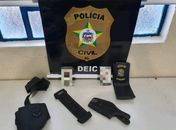 Homem que se passava por policial civil é preso em flagrante por uso de documento falso