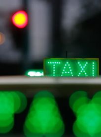 Motoristas de táxis e aplicativos já podem pedir crédito a bancos