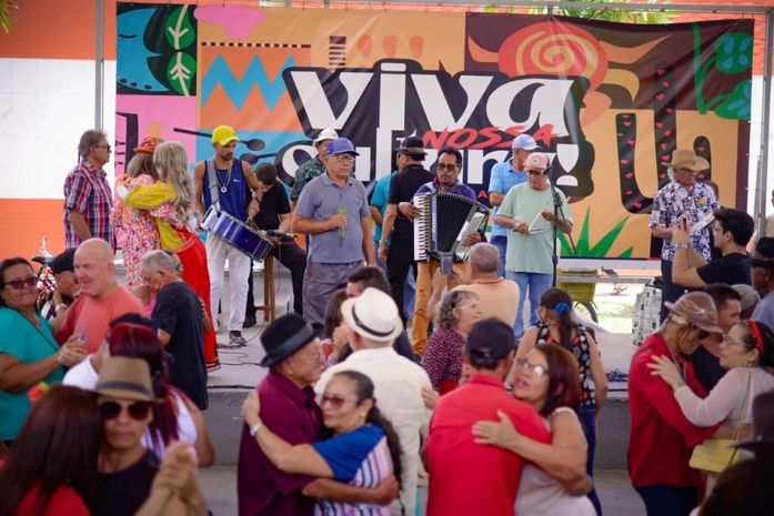 Com muito forró, Cultura na Praça celebra artistas da terra na última edição do ano