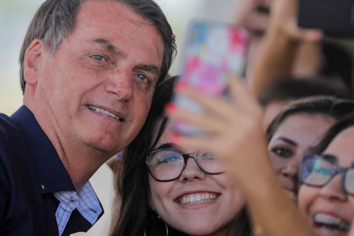 Jair Bolsonaro ficou atrás de Donald Trump, 2º mais popular nas redes sociais, e de Narendra Modi, primeiro-ministro da Índia, em 1º.