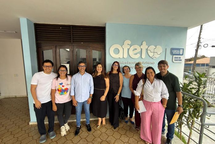 Secretário de Educação de São Miguel dos Campos visitou a Clínica Afeto de Campina Grande (PB)