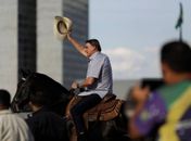 O golpismo de Bolsonaro e o avanço da CPI da Pandemia