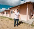 Prefeito Carlos anuncia data para entrega das chaves de 609 casas em Rio Largo