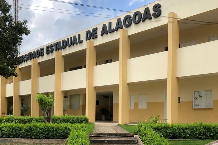 Uneal abre inscrições para seleção de docentes para pós-graduação