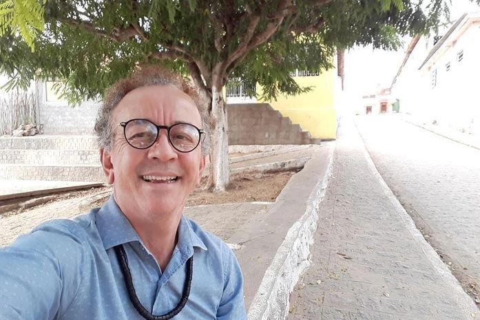 Professor do Espaço Cultural da Ufal é encontrado morto dentro de apartamento