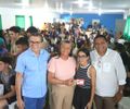 Tia Júlia entrega carteirinhas a estudantes inseridos no programa Caminhos da Universidade