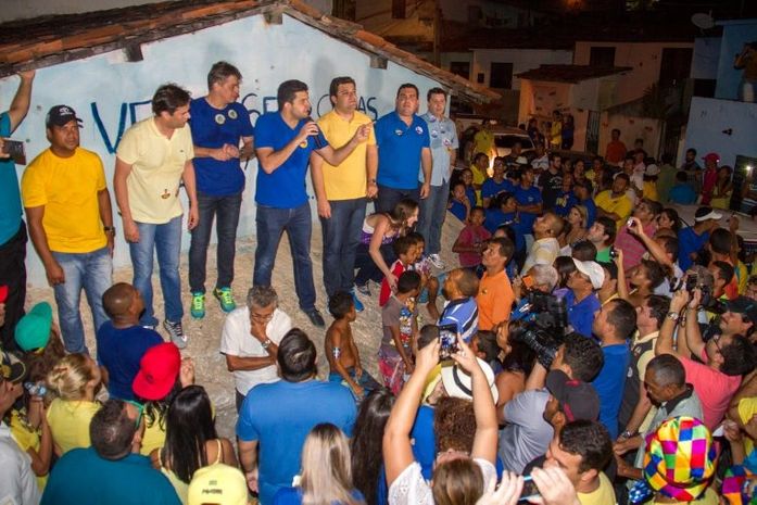 Rui presta solidariedade à líder acusado por Cícero Almeida