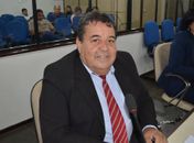 Prefeito Júlio Cezar persegue aliados em Palmeira dos Índios