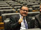 Almeida de vendedor de picolé a proprietário da rádio Jornal Am 710