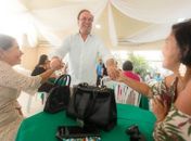 Prefeito Luciano homenageia professores aposentados e anuncia doação de área para o Imprev