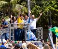 Alfredo Gaspar e Flávio Bolsonaro são recebidos por multidão em Juazeiro do Norte e reforçam  compromisso com o Nordeste