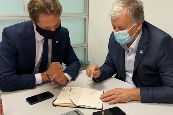 Deputado Pedro Vilela e o secretário executivo do Ministério da Saúde, Airton Cascavel