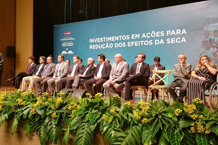 Michel Temer veio a Maceió para anunciar recursos de combate a seca