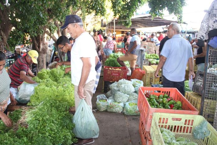 Mercados e feiras livres em Arapiraca ampliam higienização e estão funcionando normalmente