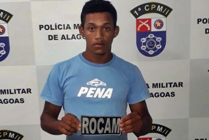 PM prende suspeito com duas armas de fogo, em Roteiro