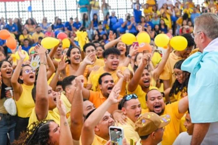 Milhares de miguelenses participaram da convenção do prefeito George Clemente

