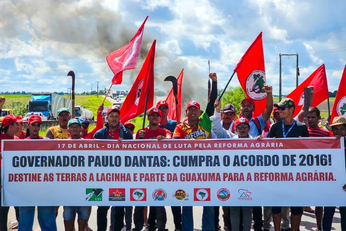 Movimentos bloqueiam rodovias e exigem que Governo cumpra acordo sobre terras do Grupo João Lyra