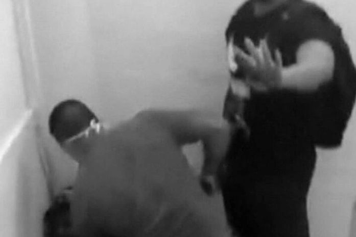 Eram dois Mateus. Ambos sofreram racismo, mas, por que a solidariedade social só acolheu um,ou quem pariu Mateus que embale?