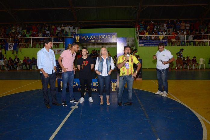 Prefeita Santana Mariano prestigia Final da Taça João Bocão de Futsal