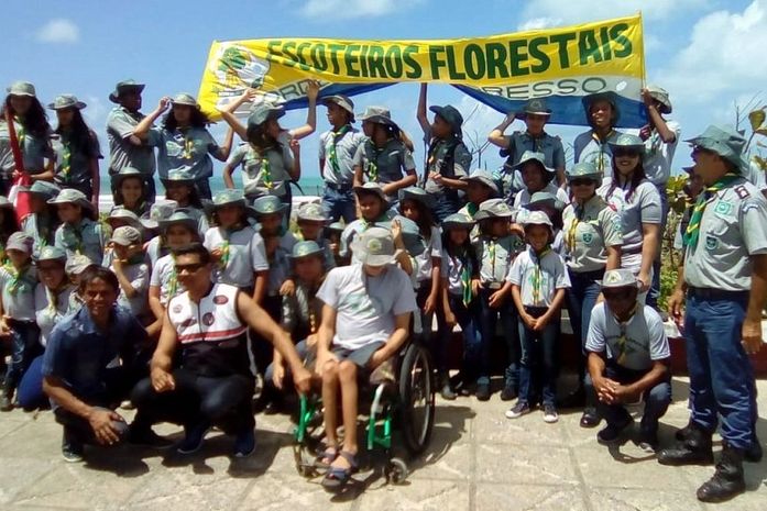 Jovens vivem novas experiências em desfile cívico