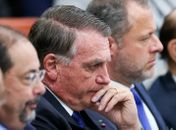 STF vota por unanimidade para aceitar denúncia e tornar Bolsonaro réu