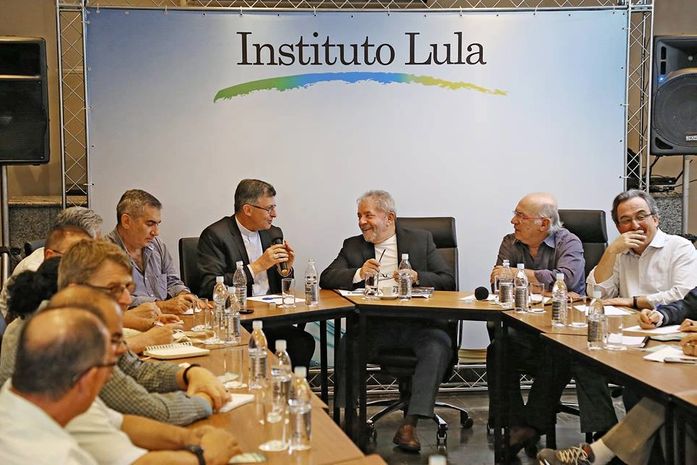 Lula, com religiosos das pastorais de base