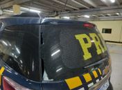 Homem é preso após depredar viatura da PRF em Rio Largo