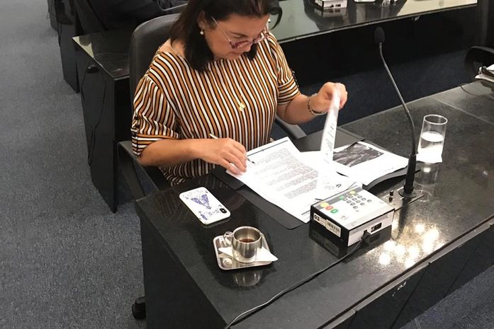 Deputada Fátima Canuto