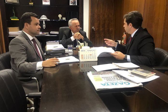 Prefeito Cacau garante a construção de três novas Unidades de Saúde em Marechal Deodoro