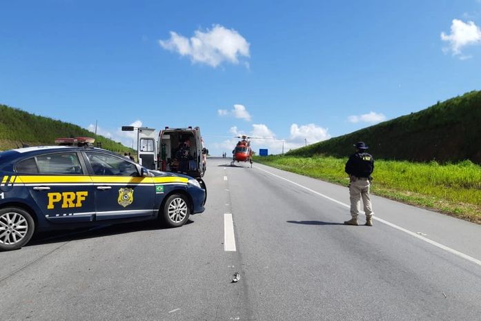 Embriagado, condutor de carro arrasta moto por mais de 300 metros após colisão na BR-101