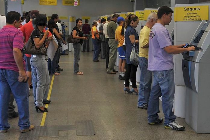Entram em vigor novas regras de portabilidade do salário