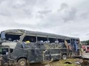 Morre cantor Aleksandro, dupla de Conrado, após acidente de ônibus