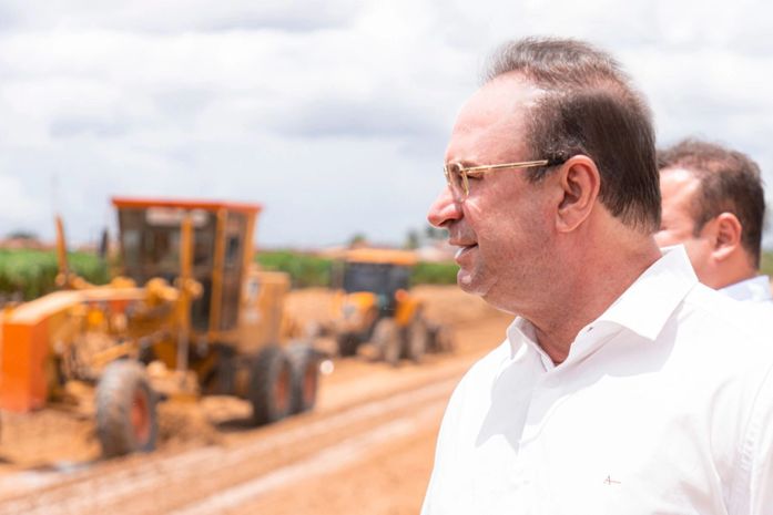 Prefeito Luciano Barbosa leva a Vila São José programação de inaugurações e novas ordens de serviços