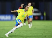 Pioneira: treinadora conta como descobriu Marta no Vasco